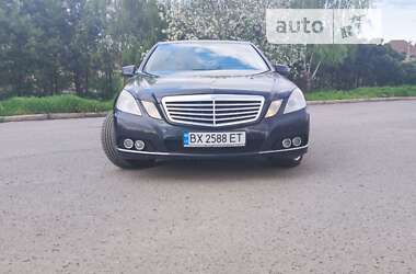 Mercedes-Benz E-Class  2010