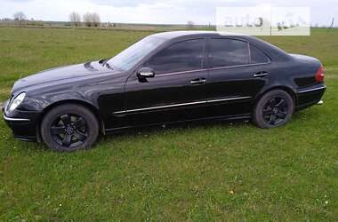 Mercedes-Benz E-Class 2004