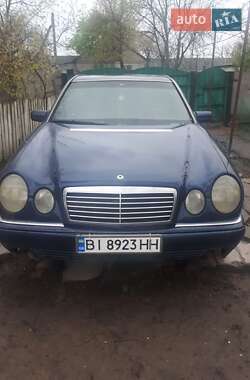 Mercedes-Benz E-Class  1996
