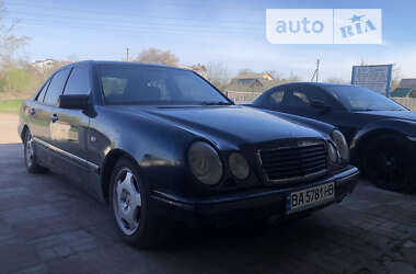 Mercedes-Benz E-Class  1997