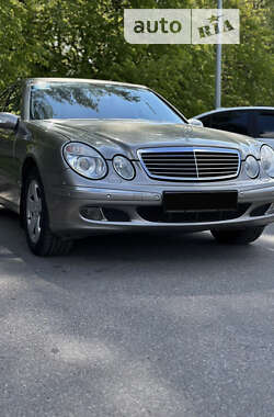 Mercedes-Benz E-Class  2003