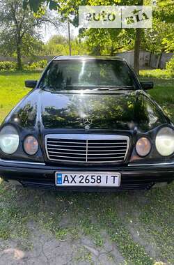 Mercedes-Benz E-Class  1997