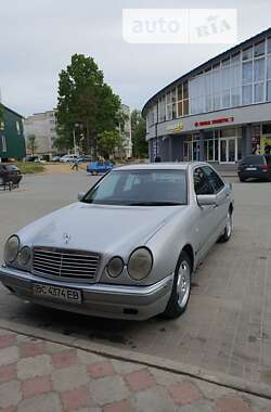 Mercedes-Benz E-Class  1998