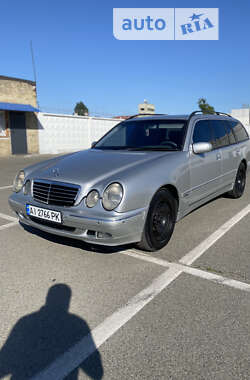 Mercedes-Benz E-Class  2001