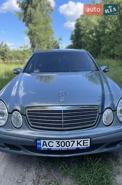 Mercedes-Benz E-Class 2004