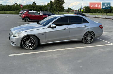 Mercedes-Benz E-Class 2011