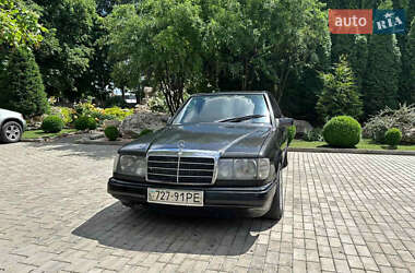 Mercedes-Benz E-Class  1989
