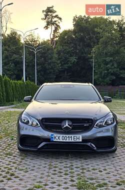 Mercedes-Benz E-Class  2016