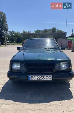 Mercedes-Benz E-Class  1986