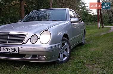 Mercedes-Benz E-Class  2000
