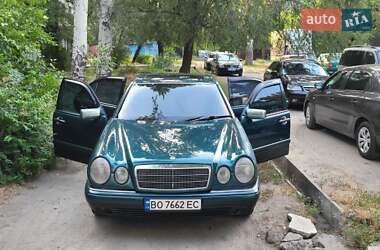 Mercedes-Benz E-Class  1996