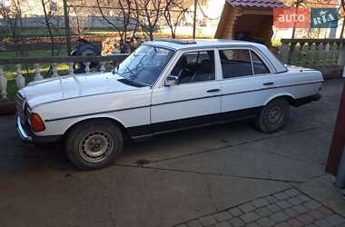 Mercedes-Benz E-Class  1980
