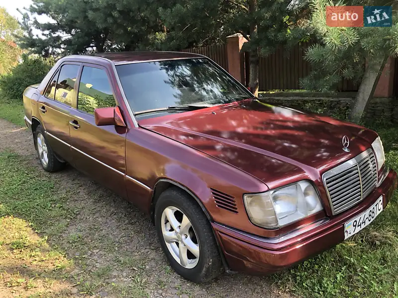 Mercedes-Benz E-Class 1995