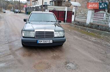 Mercedes-Benz E-Class  1991