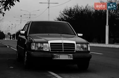 Mercedes-Benz E-Class  1994