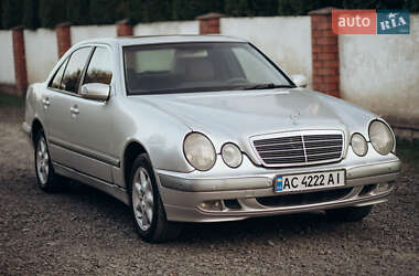 Mercedes-Benz E-Class  2001