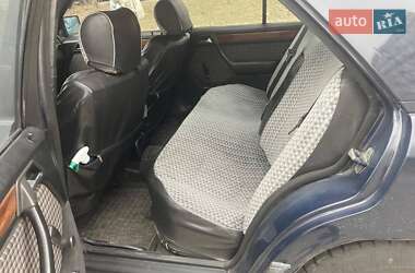 Mercedes-Benz E-Class 1986