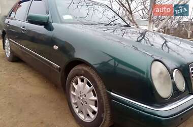 Mercedes-Benz E-Class  1999