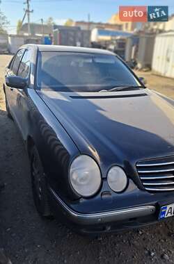 Mercedes-Benz E-Class  2001