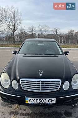 Mercedes-Benz E-Class  2005