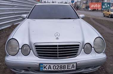 Mercedes-Benz E-Class  2002