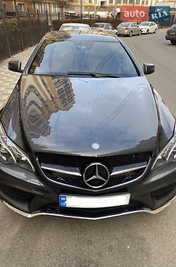 Mercedes-Benz E-Class  2010