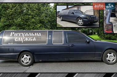 Mercedes-Benz E-Class  2001