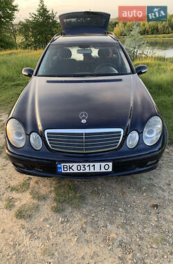 Mercedes-Benz E-Class  2004