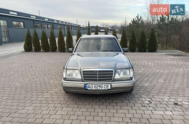 Mercedes-Benz E-Class  1994