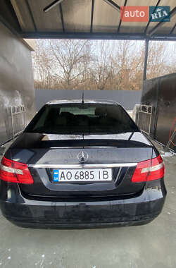 Mercedes-Benz E-Class  2010