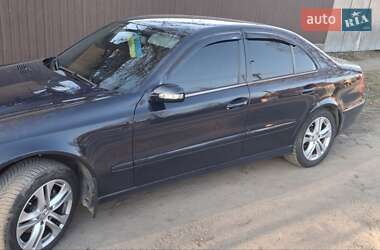 Mercedes-Benz E-Class  2005