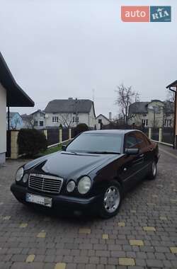 Mercedes-Benz E-Class  1997