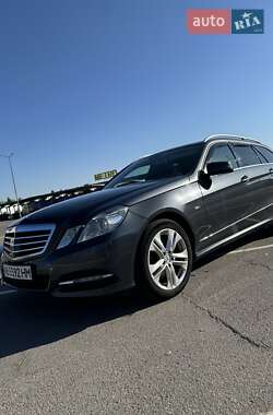 Mercedes-Benz E-Class 2011