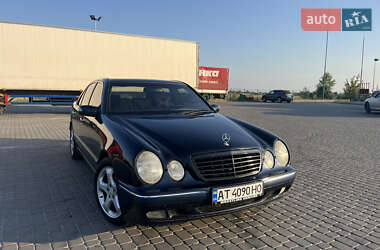 Mercedes-Benz E-Class  2002