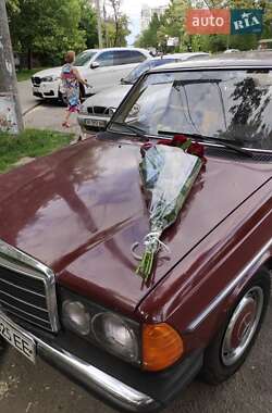 Mercedes-Benz E-Class 1980