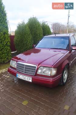 Mercedes-Benz E-Class  1995
