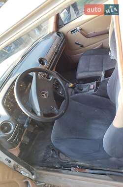 Mercedes-Benz E-Class  1983