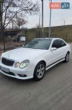 Mercedes-Benz E-Class  2002
