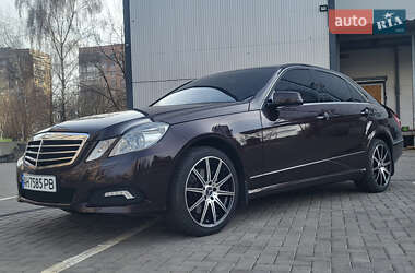 Mercedes-Benz E-Class  2009