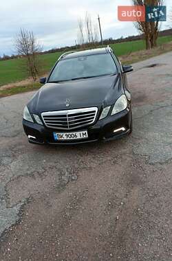 Mercedes-Benz E-Class  2009