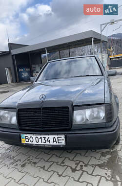 Mercedes-Benz E-Class 1986
