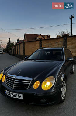 Mercedes-Benz E-Class  2009