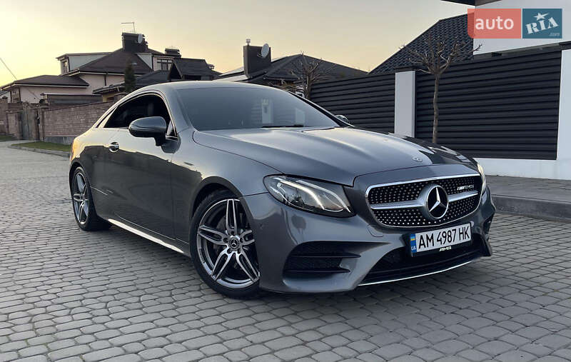 Купе Mercedes-Benz E-Class