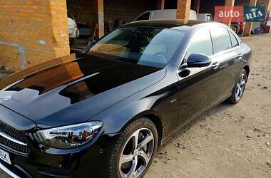 Mercedes-Benz E-Class 2021