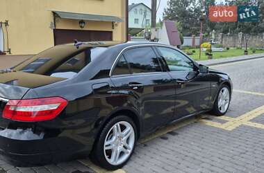 Mercedes-Benz E-Class  2010