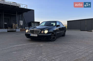 Mercedes-Benz E-Class  2001
