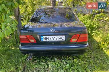 Mercedes-Benz E-Class  1996
