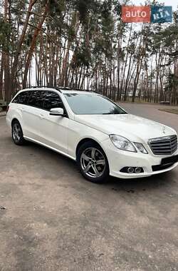 Mercedes-Benz E-Class  2010
