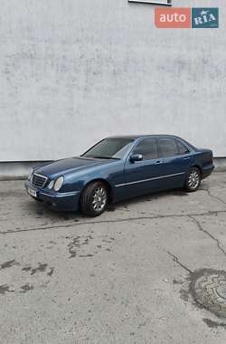 Mercedes-Benz E-Class 1999