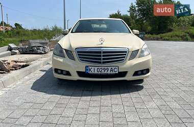 Mercedes-Benz E-Class  2009